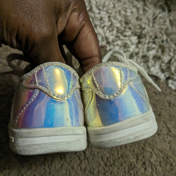 Kids Shoes - Picture 9 of 10